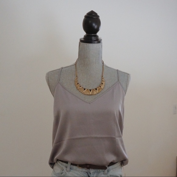 🆕 Forever 21 Silk Top - Picture 2 of 6